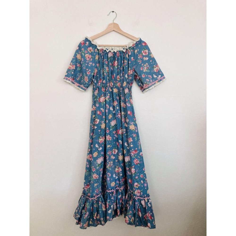 Vintage Handmade Cottagecore Dress Small